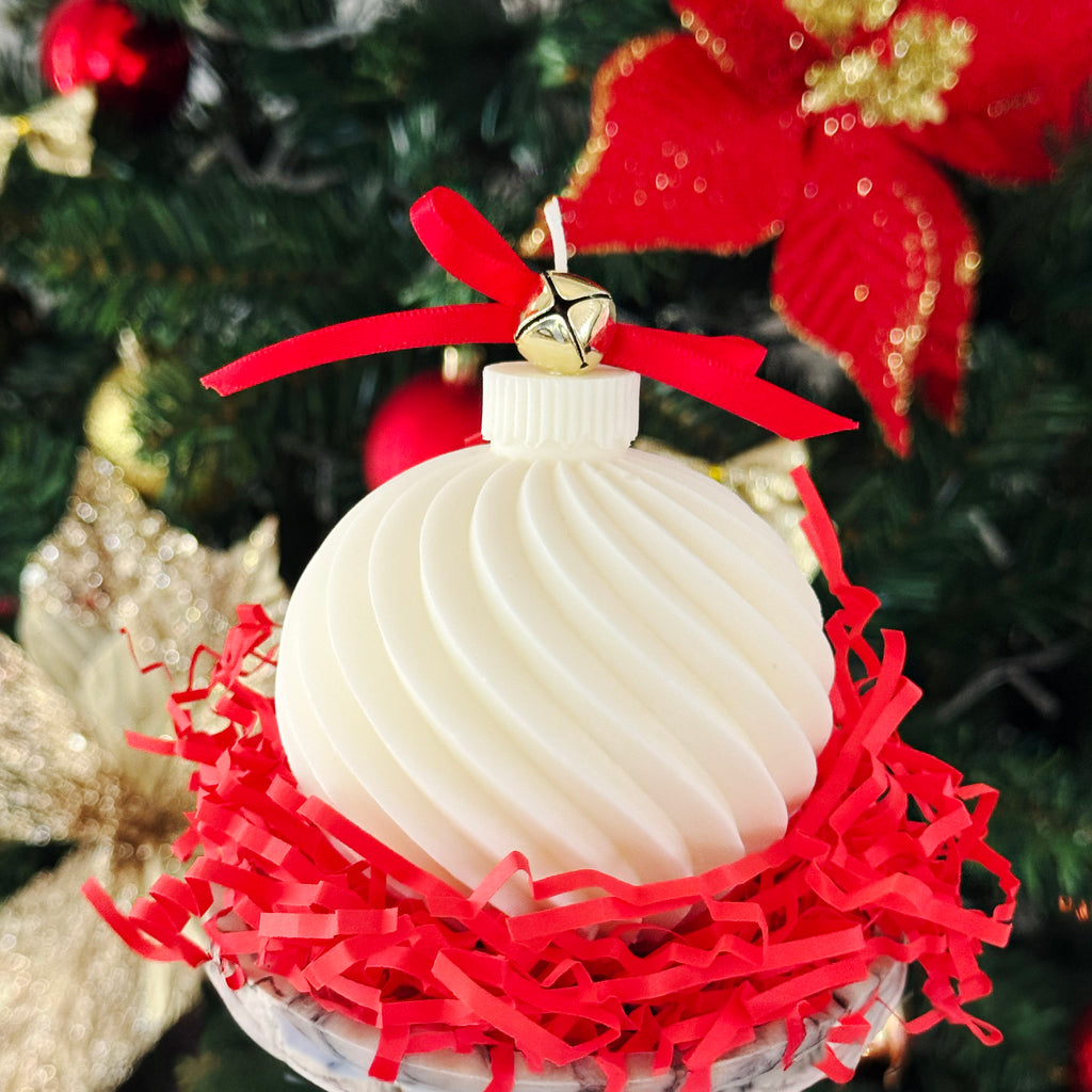 Handmade Christmas Candle made from soy wax with a gingerbread scent.