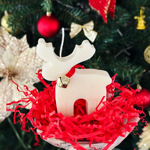 Handmade Reindeer Christmas candle made from soy wax with a gingerbread scent.